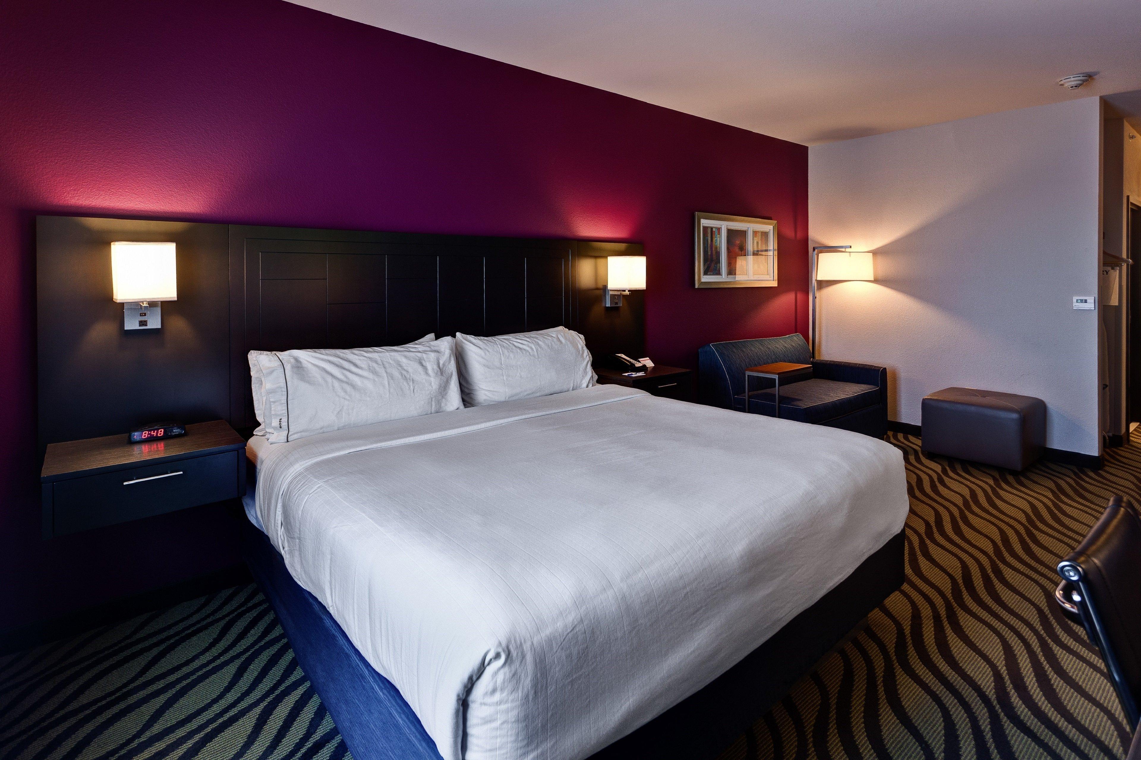 Holiday Inn Express Hutchison By Ihg Hutchinson Exterior photo